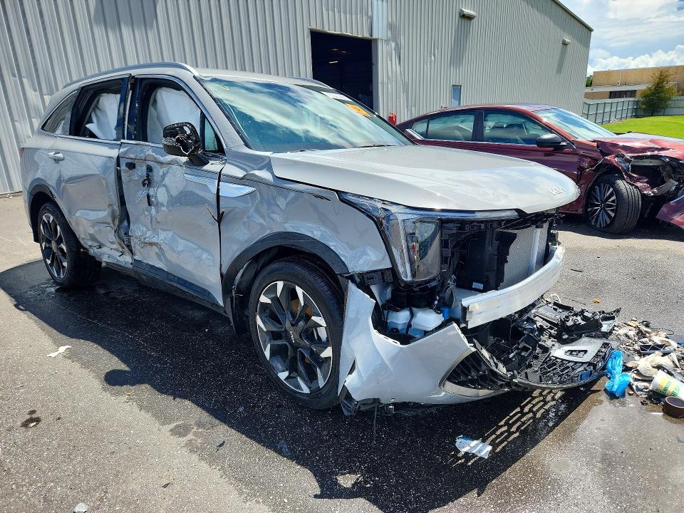 Photo 4 from auction – 2026 KIA SORENTO with VIN 5XYRH4JF8TG417987
