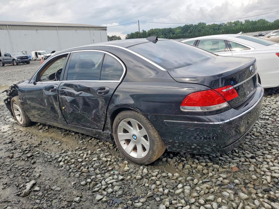 Photo 2 from auction – 2006 BMW 750 with VIN WBAHN83556DT31875