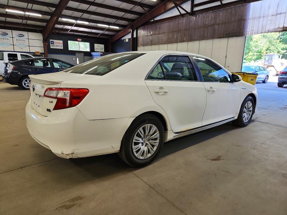 Photo 3 from auction – 2012 TOYOTA CAMRY HYBRID with VIN 4T1BD1FK0CU033617