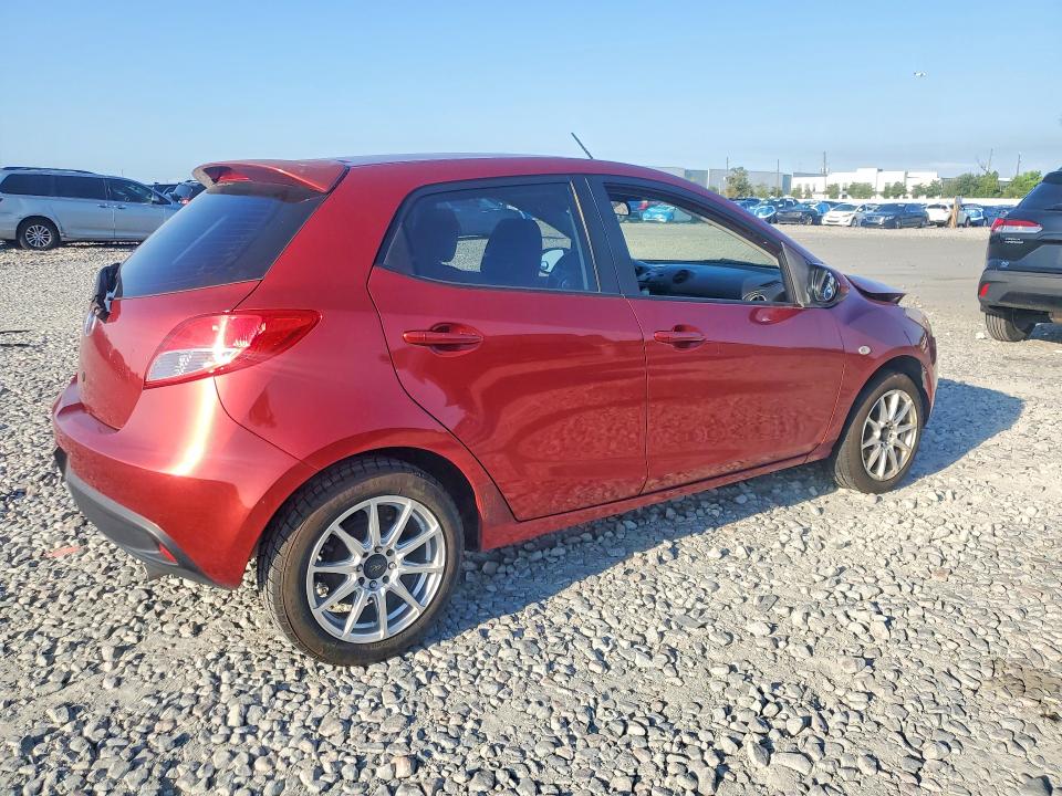 Photo 3 from auction – 2014 MAZDA MAZDA2 with VIN JM1DE1LY1E0173494