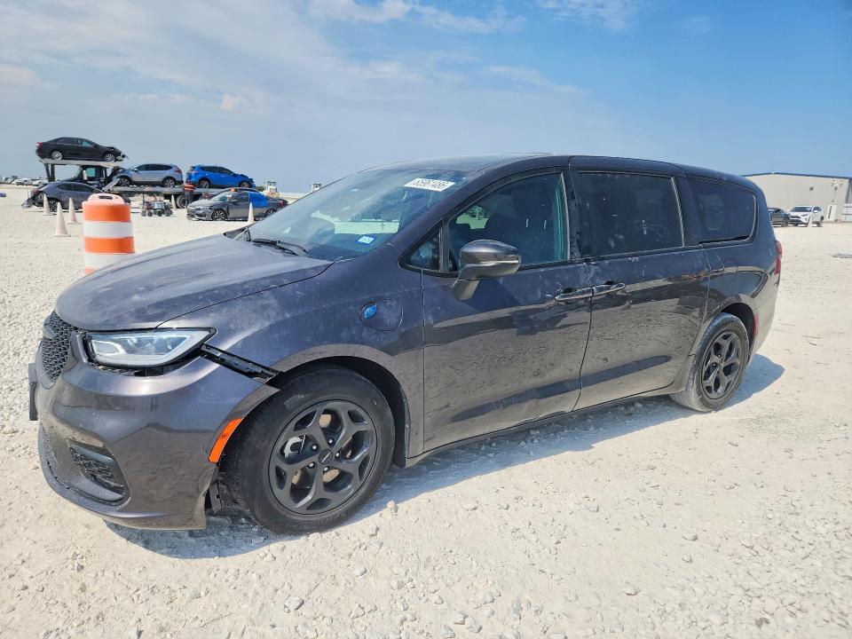 CHRYSLER PACIFICA 2023 con VIN 2C4RC1L73PR506452 - Foto de la subasta