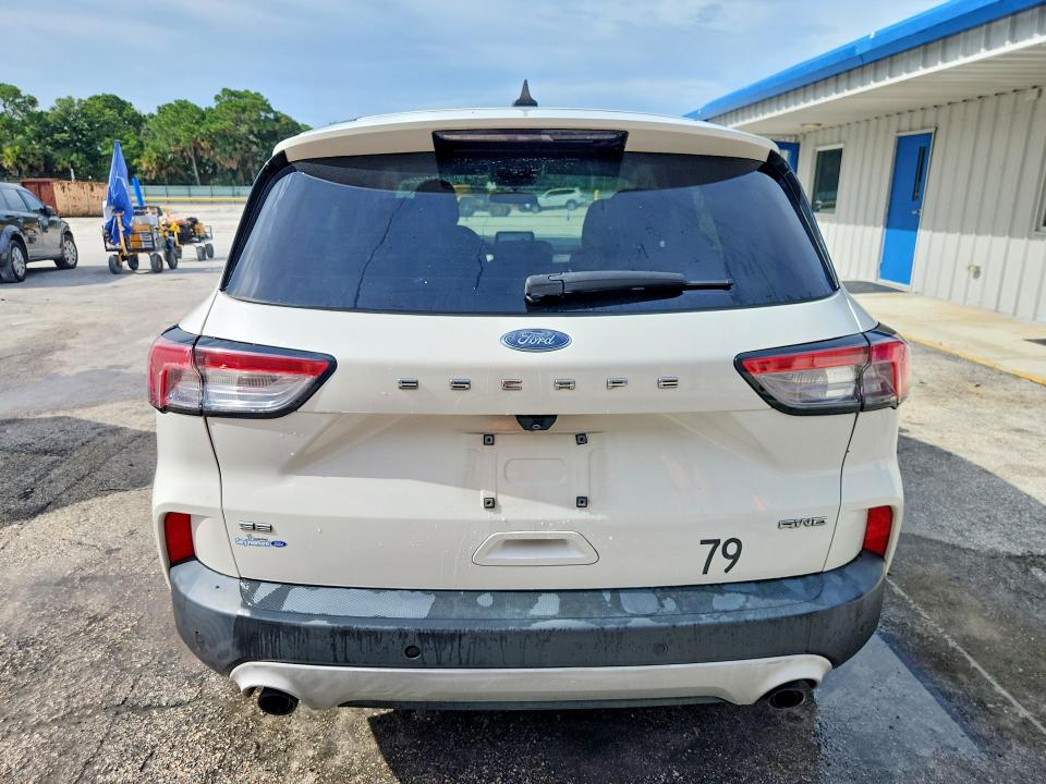 Photo 6 from auction – 2022 FORD ESCAPE with VIN 1FMCU9G60NUA60517