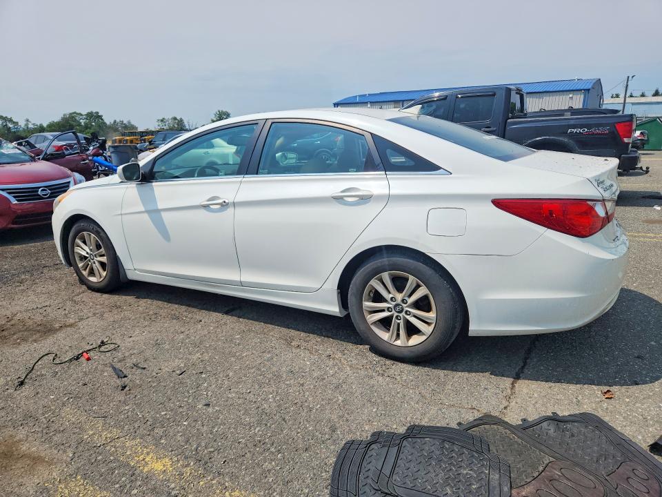 Photo 2 from auction – 2012 HYUNDAI SONATA with VIN 5NPEB4AC7CH495496