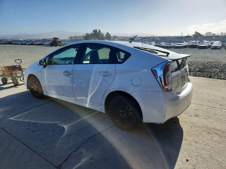 Photo 2 from auction – 2012 TOYOTA PRIUS with VIN JTDKN3DUXC1544965