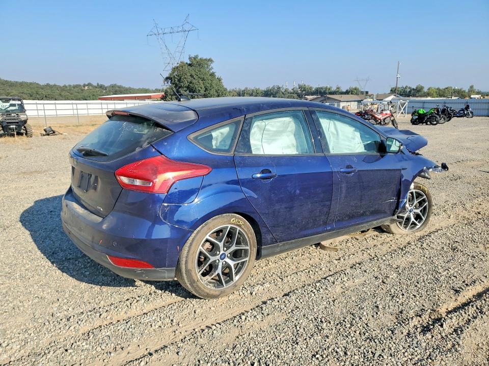 Photo 3 from auction – 2017 FORD FOCUS with VIN 1FADP3M2XHL263834