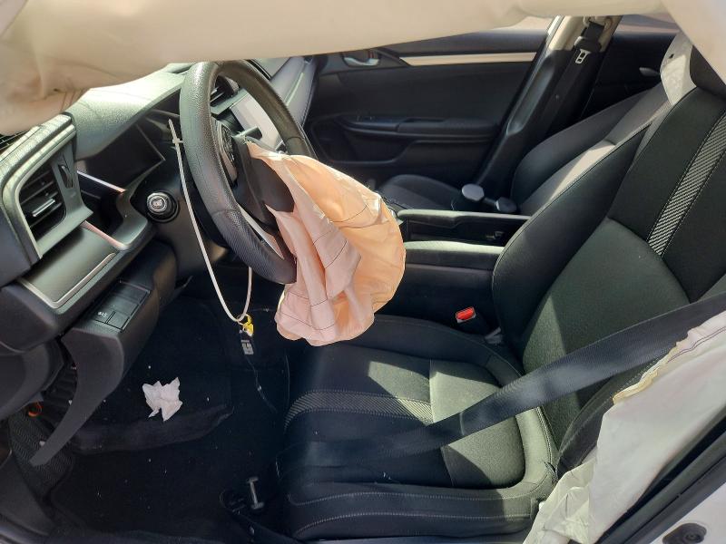Photo 7 from auction – 2018 HONDA CIVIC with VIN 2HGFC2F77JH513861