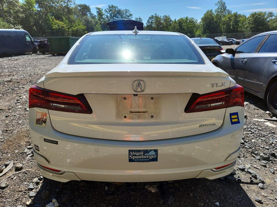 Фото 6 с аукциона – 2015 ACURA TLX с VIN 19UUB3F71FA010901