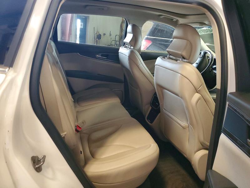 Photo 11 from auction – 2018 LINCOLN MKX with VIN 2LMPJ8LR6JBL47773