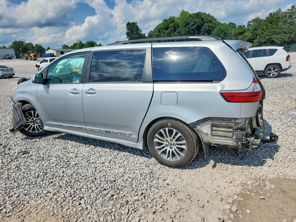 Photo 2 from auction – 2020 TOYOTA SIENNA with VIN 5TDYZ3DC0LS040076