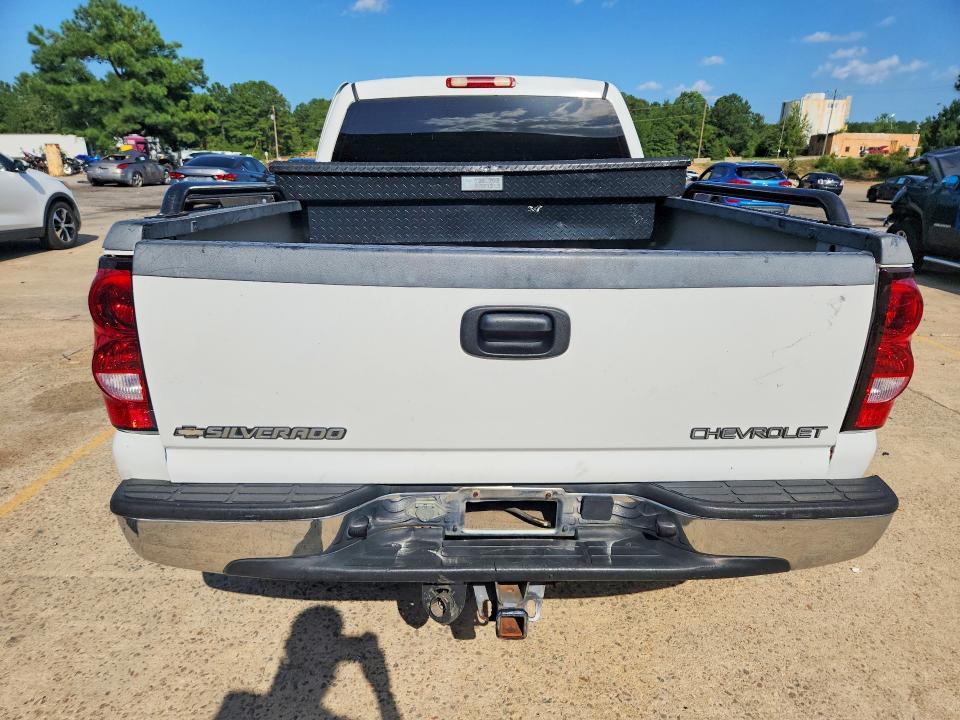 Photo 6 from auction – 2006 CHEVROLET SILVERADO with VIN 1GCGC13U76F226276