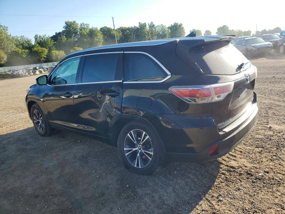 Photo 2 from auction – 2016 TOYOTA HIGHLANDER with VIN 5TDJKRFH6GS309737
