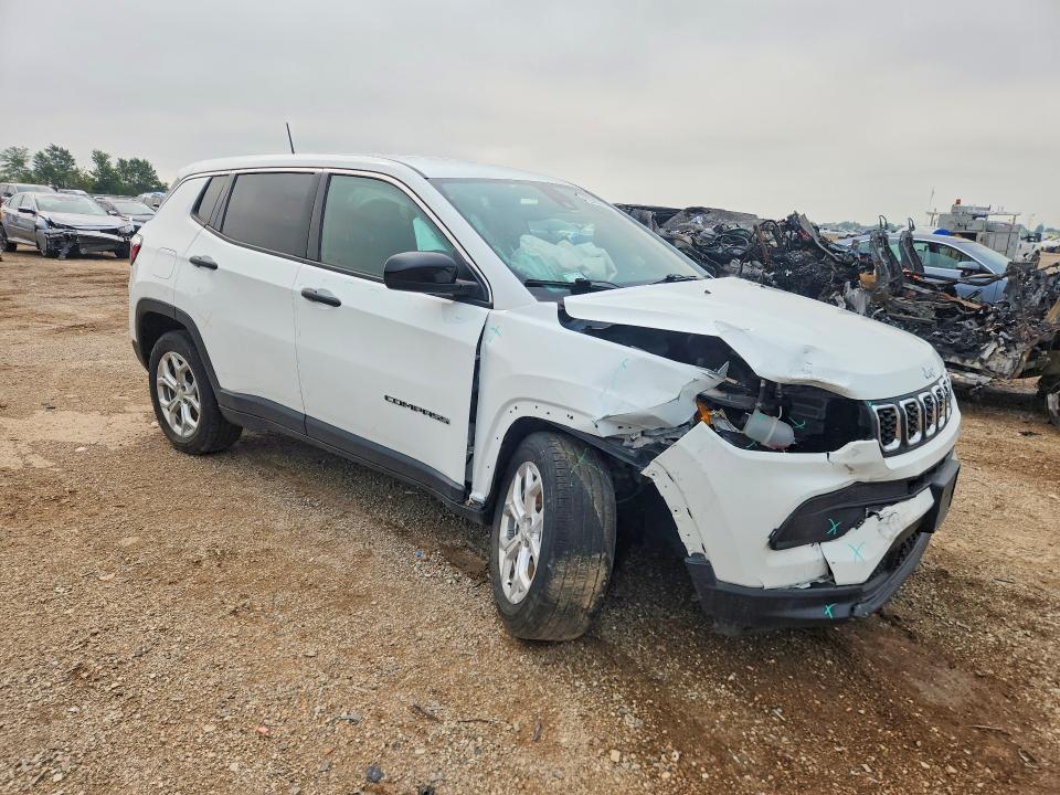 Photo 4 from auction – 2024 JEEP COMPASS with VIN 3C4NJDAN9RT166490