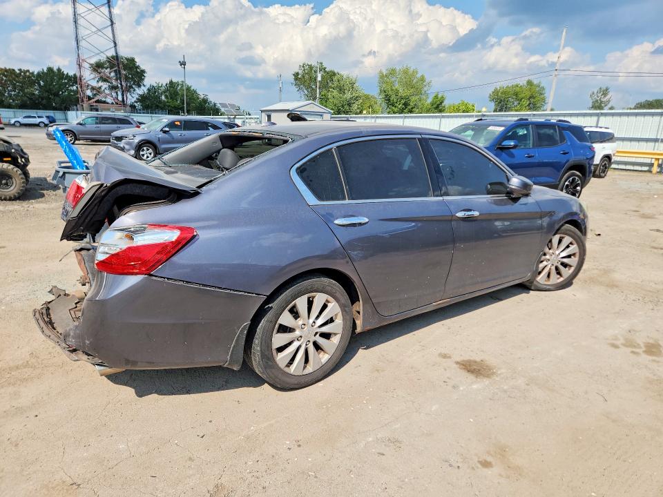 Photo 3 from auction – 2013 HONDA ACCORD with VIN 1HGCR3F8XDA019755