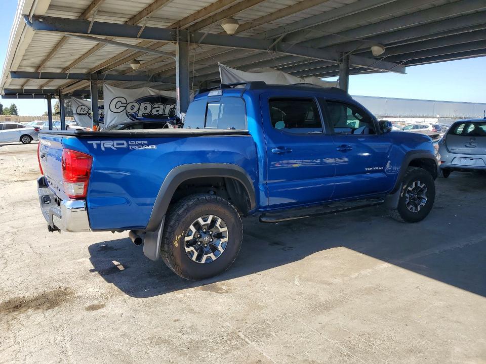 Photo 3 from auction – 2017 TOYOTA TACOMA with VIN 3TMAZ5CN9HM050774