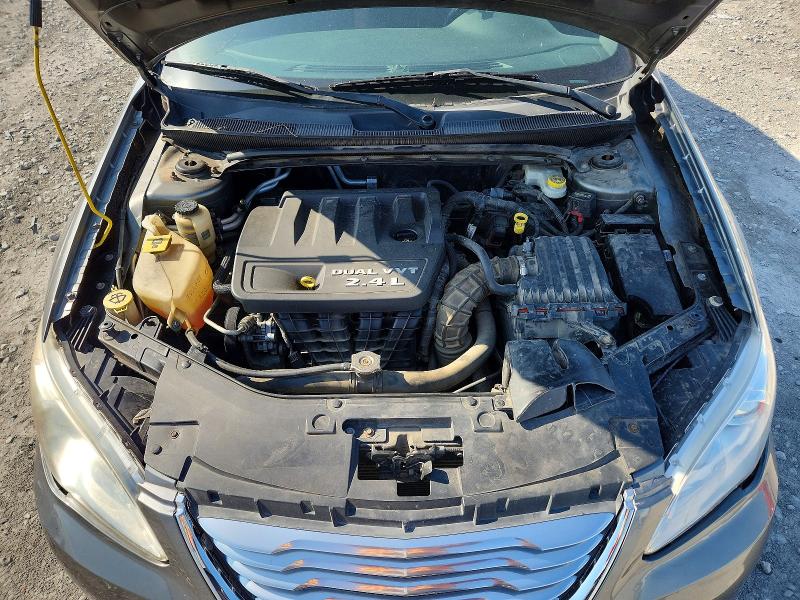 Photo 11 from auction – 2012 CHRYSLER 200 with VIN 1C3CCBBB3CN203443