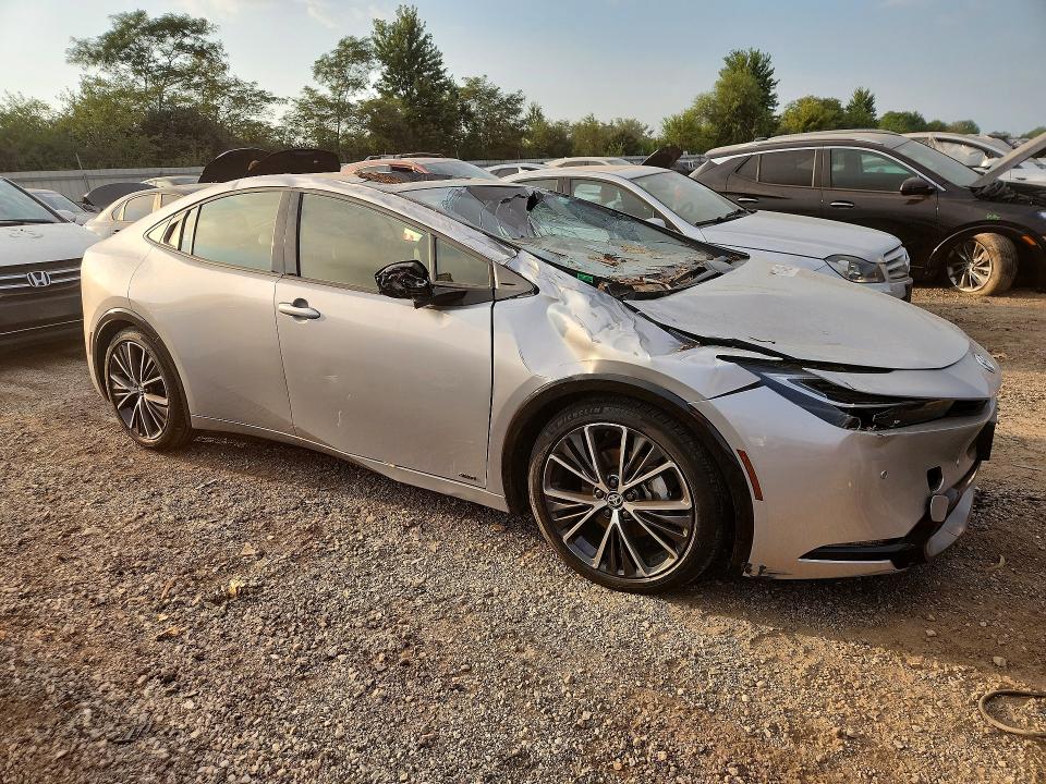 Photo 4 from auction – 2024 TOYOTA PRIUS with VIN JTDADABUXR3007600