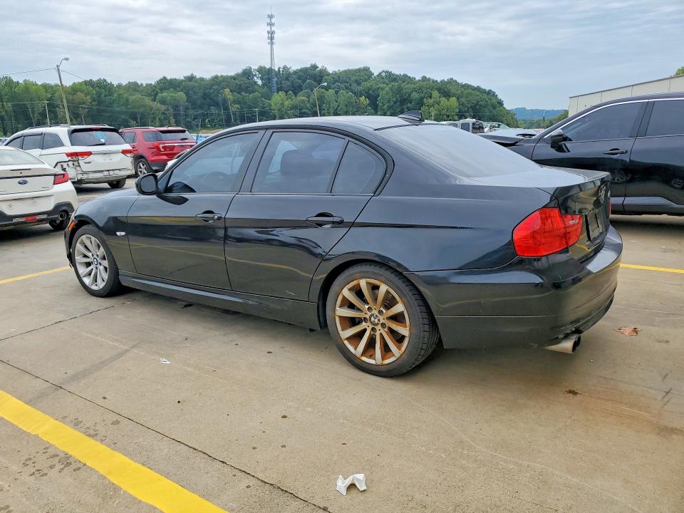 Photo 2 from auction – 2011 BMW 328 with VIN WBAPH7C50BE680654