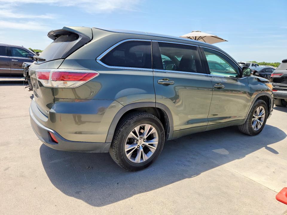 Photo 3 from auction – 2015 TOYOTA HIGHLANDER with VIN 5TDKKRFH2FS053812