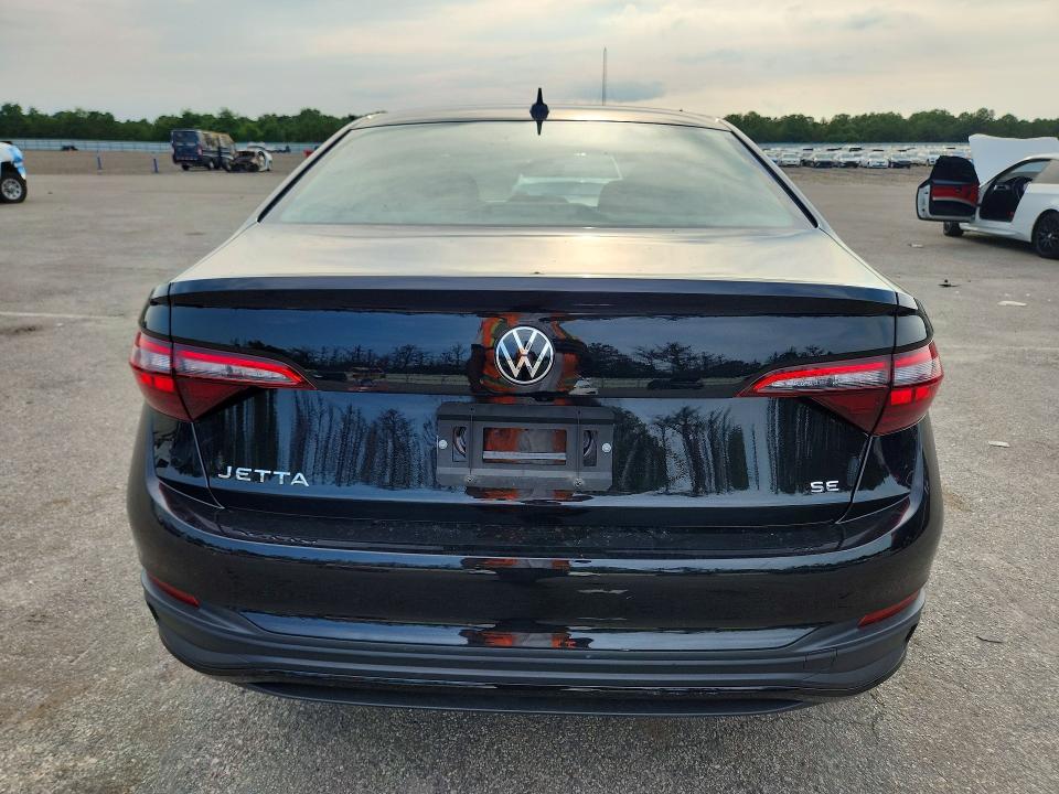 Photo 6 from auction – 2023 VOLKSWAGEN JETTA with VIN 3VW7M7BU3PM035499