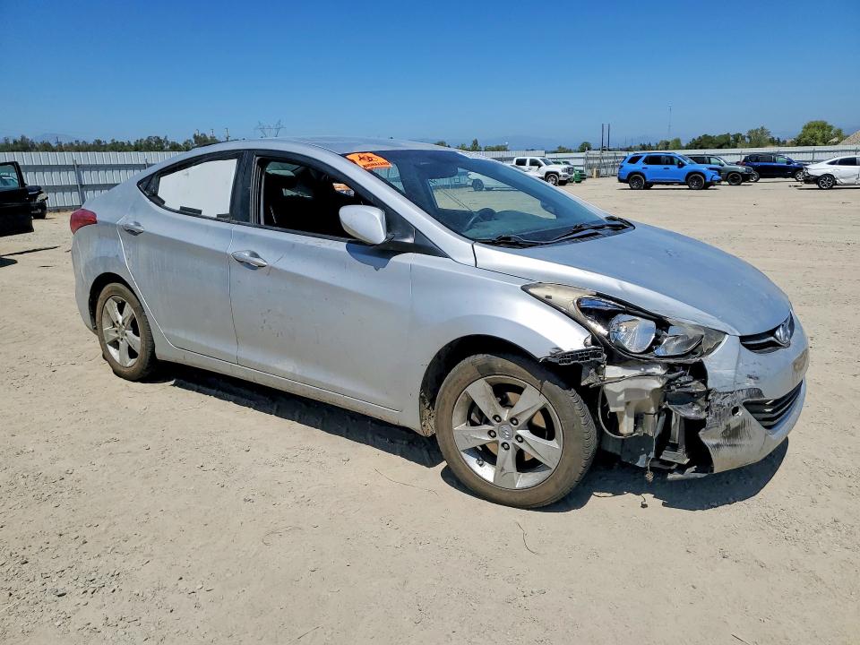 Photo 4 from auction – 2012 HYUNDAI ELANTRA with VIN KMHDH4AE7CU349435