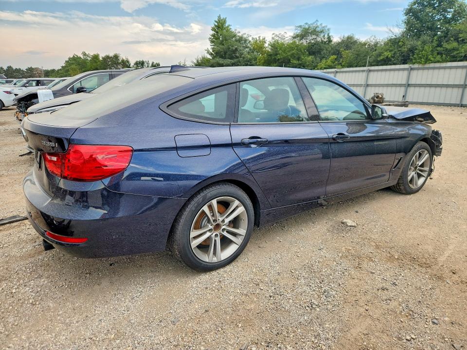 Photo 3 from auction – 2016 BMW 335 with VIN WBA3X9C57GD870039