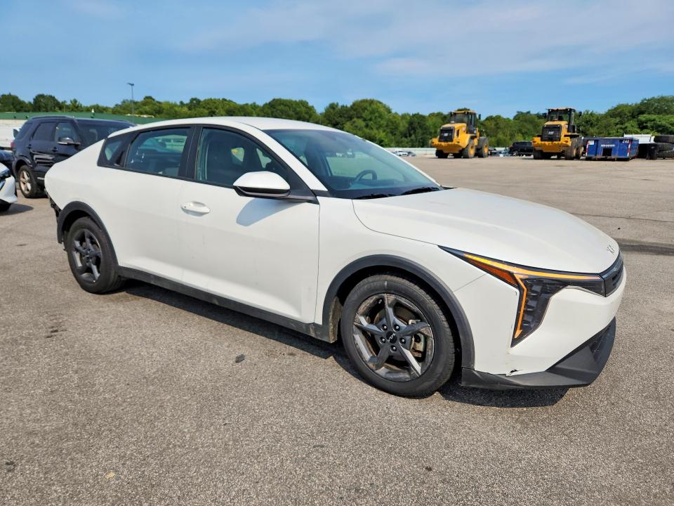 Photo 4 from auction – 2025 KIA K4 with VIN 3KPFT4DE8SE022692