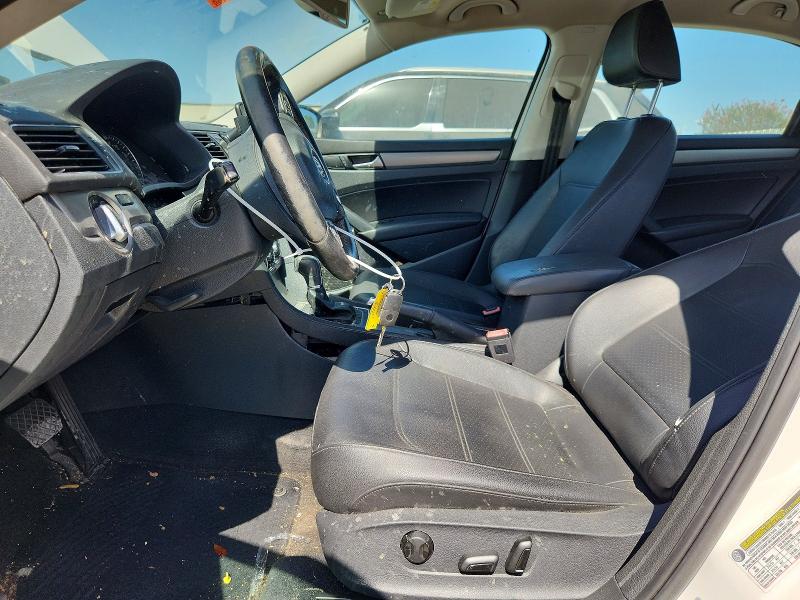 Photo 7 from auction – 2014 VOLKSWAGEN PASSAT with VIN 1VWBT7A39EC036810