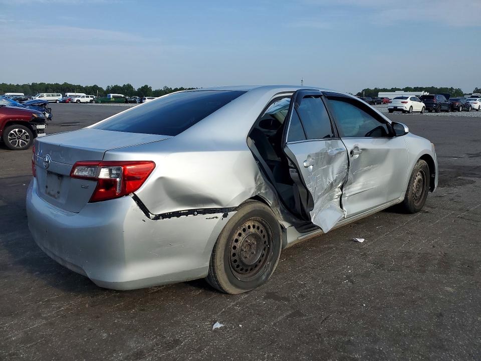 Photo 3 from auction – 2014 TOYOTA CAMRY with VIN 4T1BF1FK7EU450780