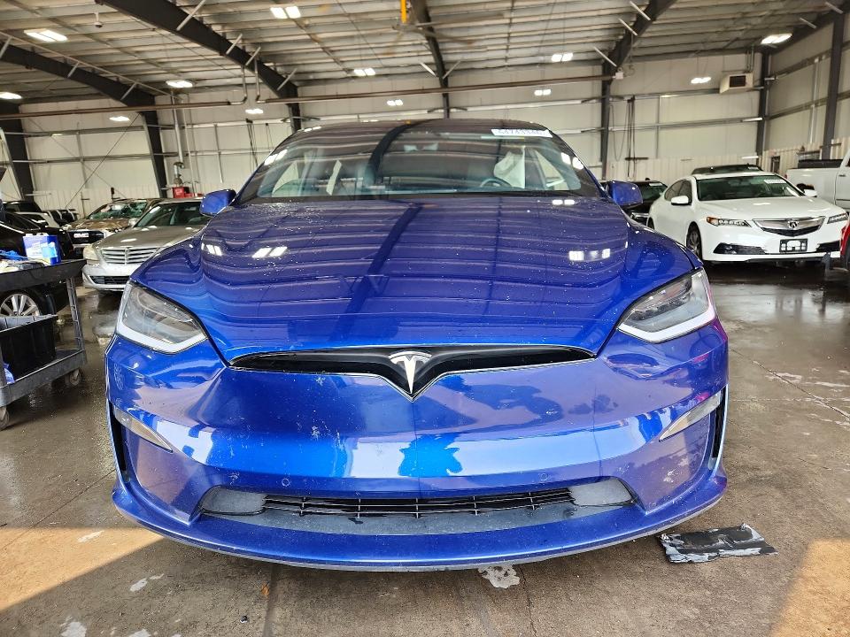 Photo 5 from auction – 2022 TESLA MODEL X with VIN 7SAXCBE60NF341411
