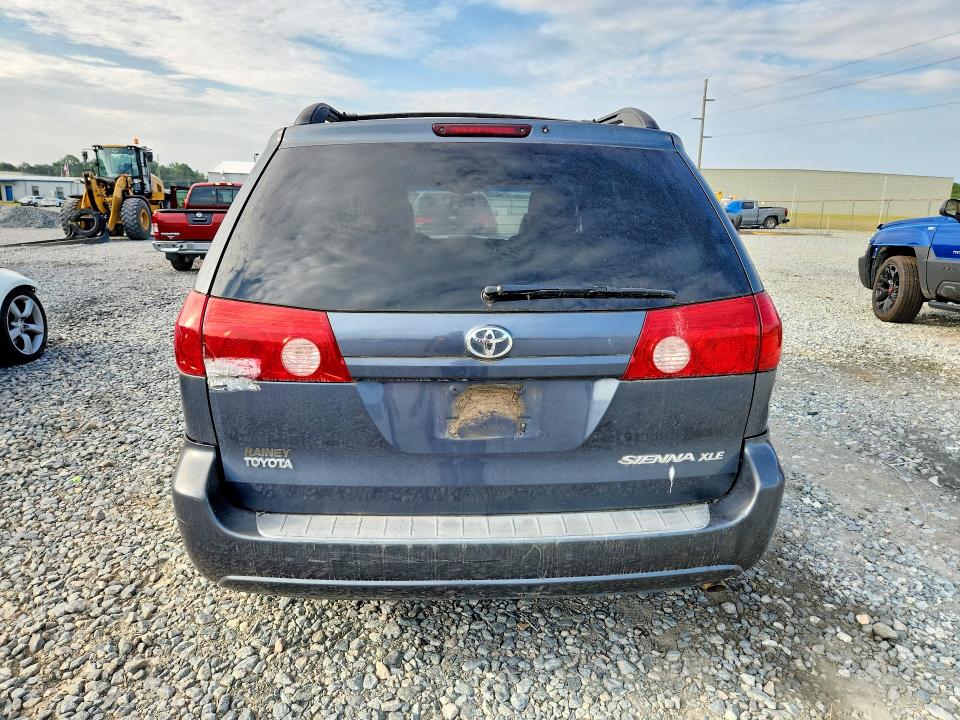 Photo 6 from auction – 2009 TOYOTA SIENNA with VIN 5TDZK22C99S260301