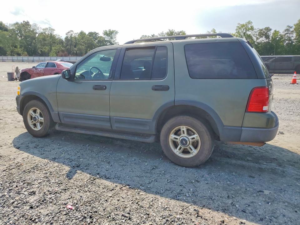 Photo 2 from auction – 2003 FORD EXPLORER with VIN 1FMZU63K53UA52065
