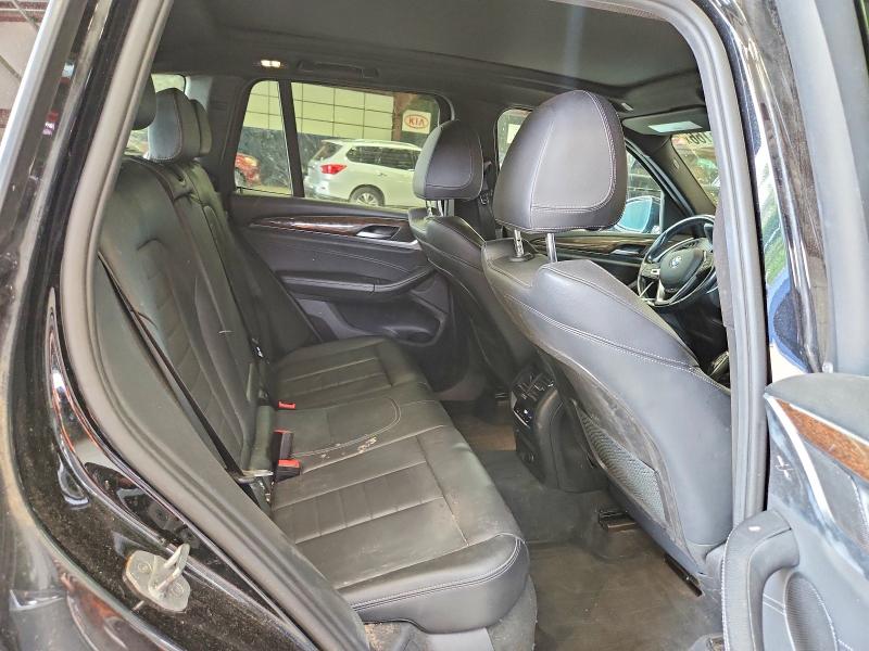 صورة رقم 11 من المزاد - 2018 BMW X3 مع VIN 5UXTR9C56JLD61233