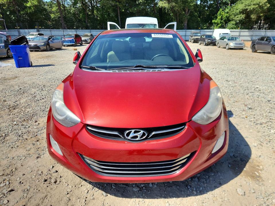 Photo 5 from auction – 2011 HYUNDAI ELANTRA with VIN KMHDH4AE2BU099357
