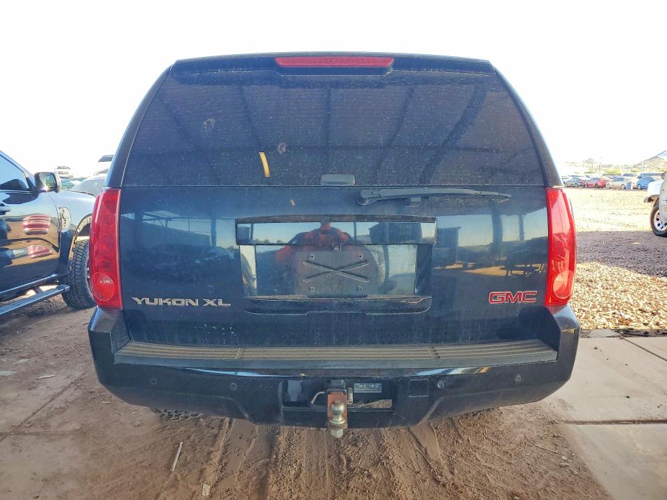 Photo 6 from auction – 2013 GMC YUKON XL with VIN 1GKS2KE79DR218318