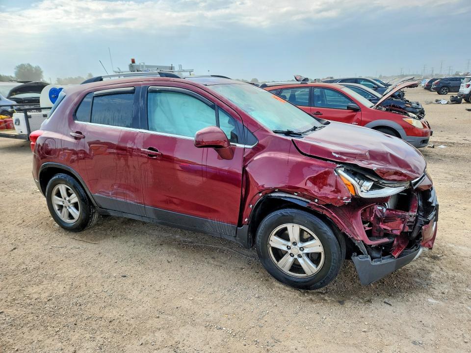 Photo 4 from auction – 2017 CHEVROLET TRAX with VIN 3GNCJPSB5HL196069
