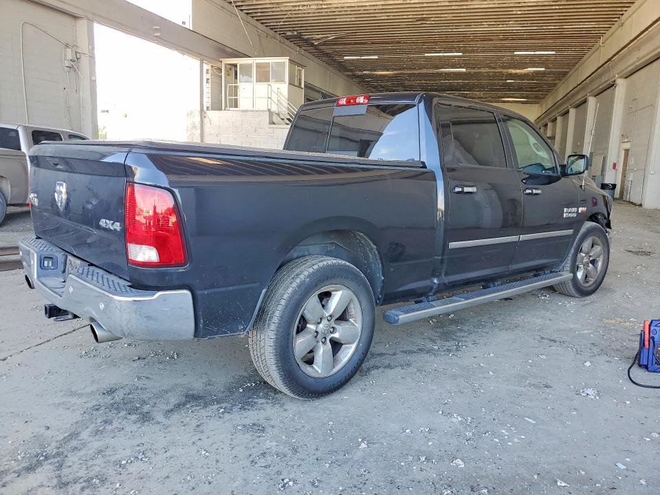 Photo 3 from auction – 2017 RAM 1500 with VIN 1C6RR7TT6HS568689