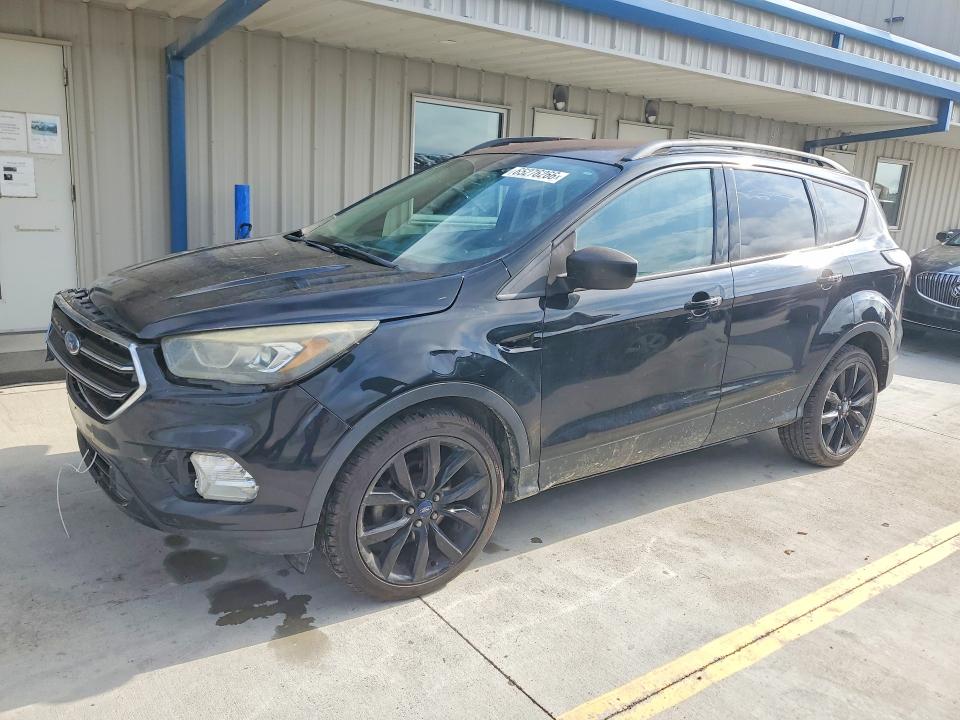 FORD ESCAPE 2017 with VIN 1FMCU0GD4HUC84095 - Photo from auction