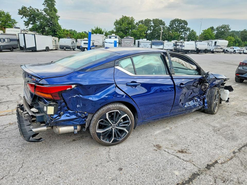 Photo 3 from auction – 2023 NISSAN ALTIMA with VIN 1N4BL4CW0PN420934