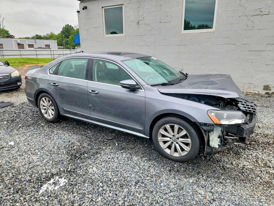 Photo 4 from auction – 2012 VOLKSWAGEN PASSAT with VIN 1VWCP7A36CC030159