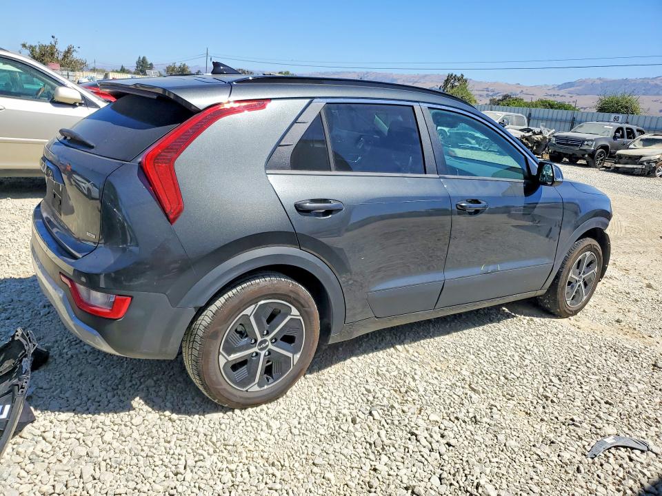Photo 3 from auction – 2024 KIA NIRO with VIN KNDCR3LE6R5131641