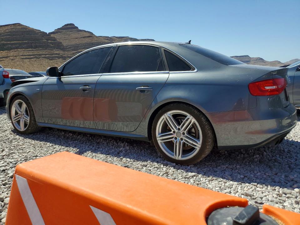 Фото 2 с аукциона – 2015 AUDI A4 с VIN WAUKFCFL5FN027049