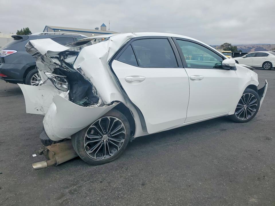 Photo 3 from auction – 2015 TOYOTA COROLLA with VIN 2T1BURHEXFC278372