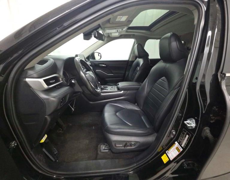 Photo 5 from auction – 2023 TOYOTA HIGHLANDER with VIN 5TDKDRBH0PS029803