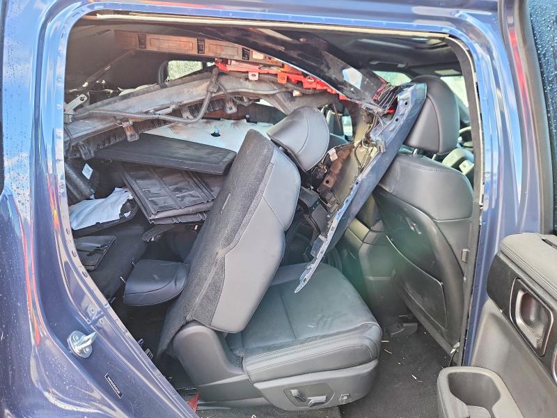 Photo 11 from auction – 2026 HYUNDAI SANTA FE with VIN 5NMP5DG18TH075748