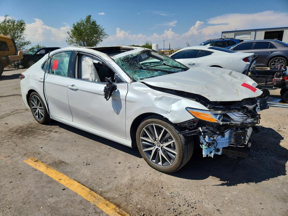 Снимка 4 от търг – 2024 TOYOTA CAMRY с VIN 4T1F31AK2RU628800