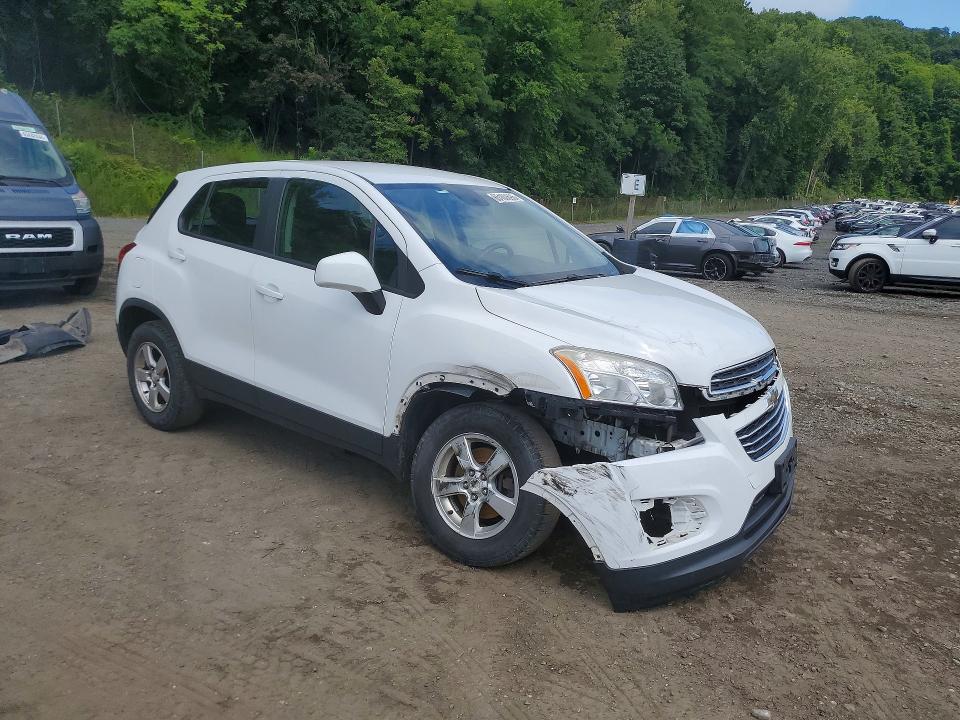 Photo 4 from auction – 2015 CHEVROLET TRAX with VIN 3GNCJPSB3FL256668