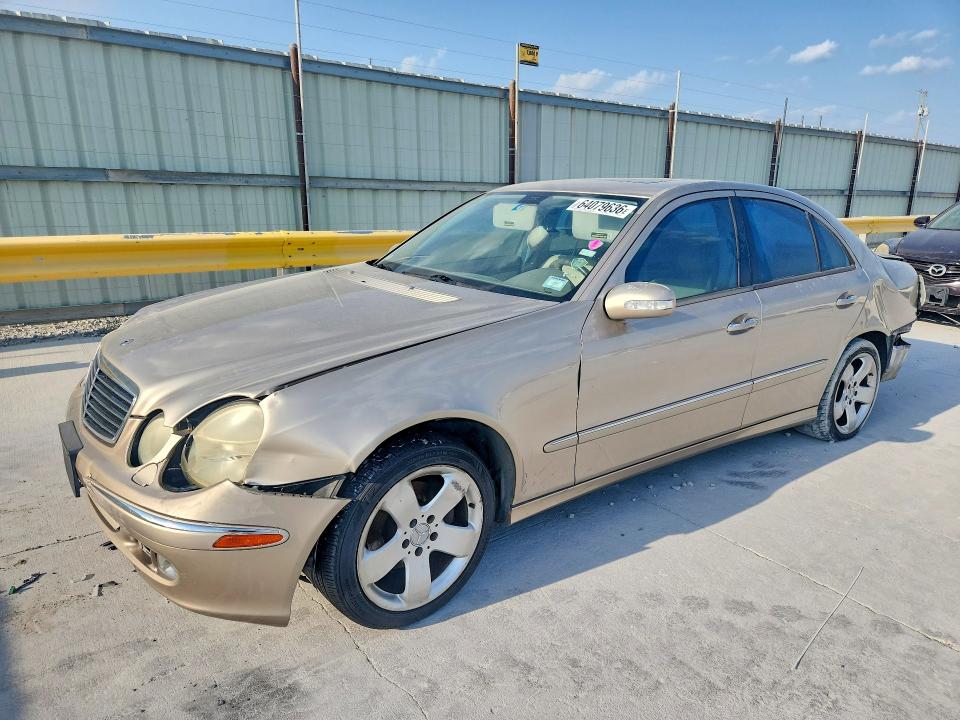 MERCEDES-BENZ E 2004 with VIN WDBUF65J04A520122 - Photo from auction