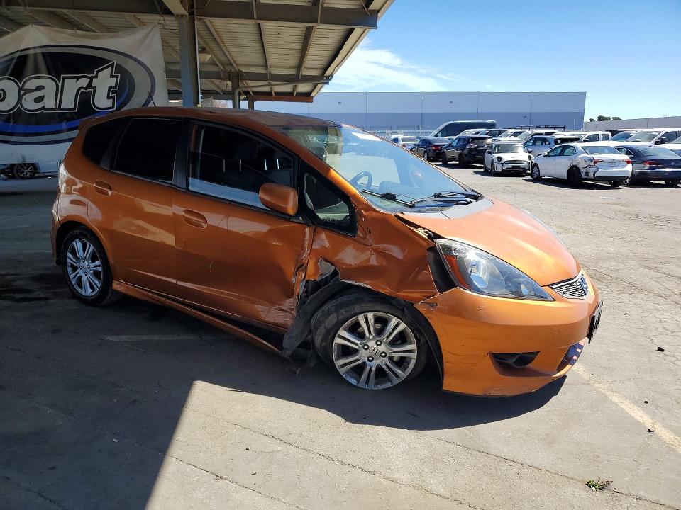Photo 4 from auction – 2011 HONDA FIT with VIN JHMGE8H53BC004977