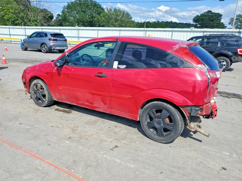 Photo 2 from auction – 2005 FORD FOCUS with VIN 3FAHP31N25R116274