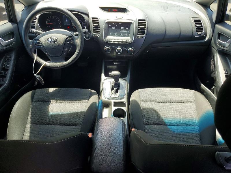 Photo 8 from auction – 2017 KIA FORTE5 with VIN KNAFK5A81H5686843